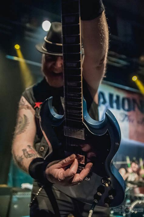 Mahones vs. Other Bands: What Sets their Musical Crunch Apart?